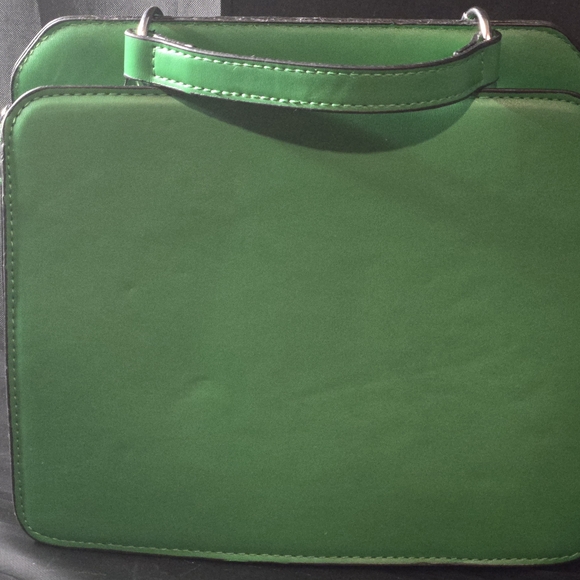 STEVE MADDEN BEVELYN SATCHEL CROSSBODY BAG W AIR POD CASE GREEN CHANGEABLE STRAP - Picture 5 of 13